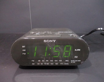 Vintage 1990's Sony Dream Machine FM/AM Digital Clock Radio Alarm Clock Model ICF-C218 Oversized Led Display Works Perfect