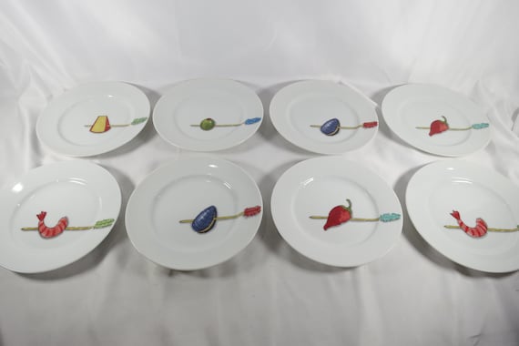 Set of Eight Crate & Barrel Nancy Green Tidbits Appetizer Plates 6 1/2 Inches