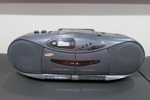 Vintage 1995 Samsung Stereo: Radio, Cassette & CD Player