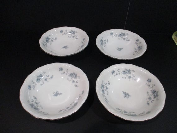 Set of Four Vintage Johann Haviland Blue Garland Pattern 5 1/4 Inch Fruit Bowls Excellent Used Condition