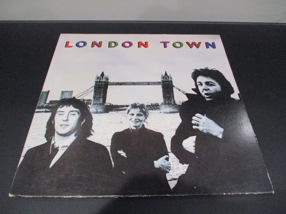 Vintage 1978 Vinyl LP Record Wings London Town Paul McCartney Excellent Condition with Original Poster 62234