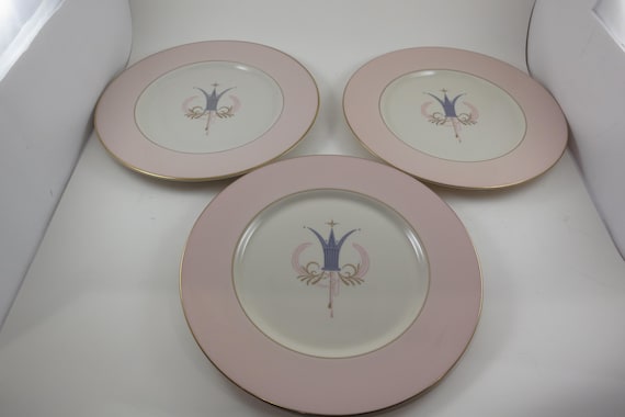 Set of 3 Vintage 1950's MCM Royal Splendor Fine Arts China Dinner Plates 10 5/8 Inches Pink & Cream Gold Trim Feathers Crown Center Like New