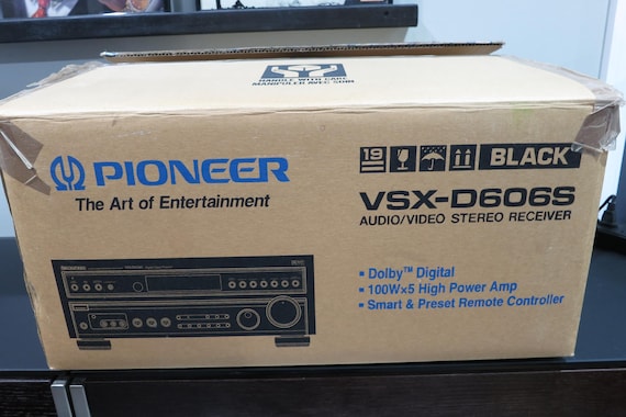 Vintage Pioneer Stereo Receiver VSX-D606S Audio Video In Original Box Remote Control