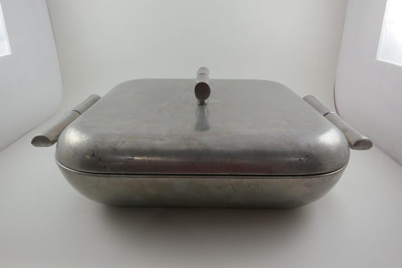 Wilton Armetale WM Metal 11x11 Covered Casserole Excellent Condition with Original Lid