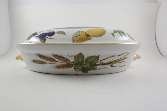 Vintage Royal Worcester Evesham Casserole Dish: Fine Porcelain Fruit Pattern