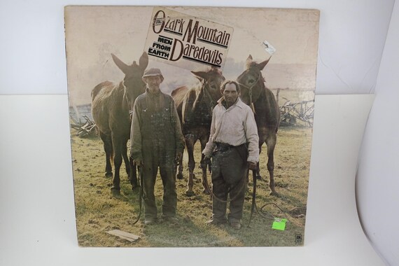 Vintage 1976 Vinyl LP Record Men from Earth The Ozark Mountain Daredevils Hype EX+