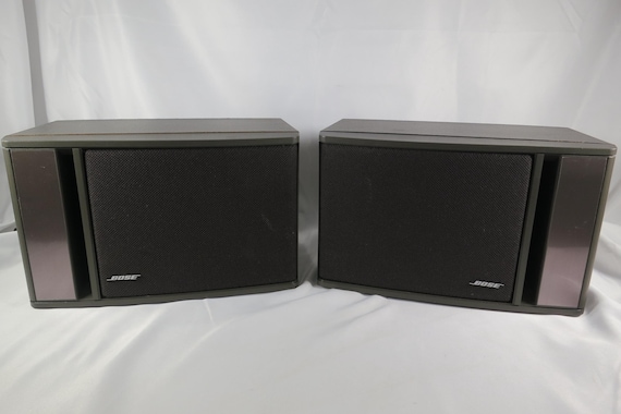 Pair of Vintage Gray Bose Model 141 Bookshelf Speakers In Original Box