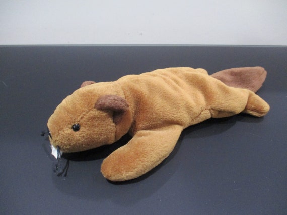 Vintage TY Beanie Baby Bucky The Beaver No Hang Tag Second/Third Generation Red Tush Tag Excellent Condition