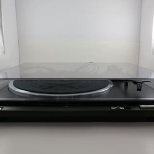 Vintage Technics Model SL-BD20D DC Servo Automatic Turntable Anti Skating New P34 Technics Stylus Works Perfect Looks Great