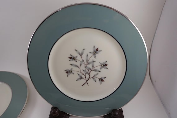 Set of Four MCM Lenox Kingsley Pattern 6 3/8 Inch Bread Plates Pristine