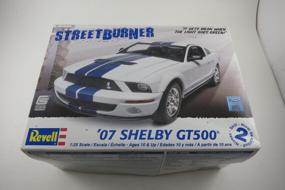 Revell Model Kit 2007 Ford Mustang GT500 In White Original Box