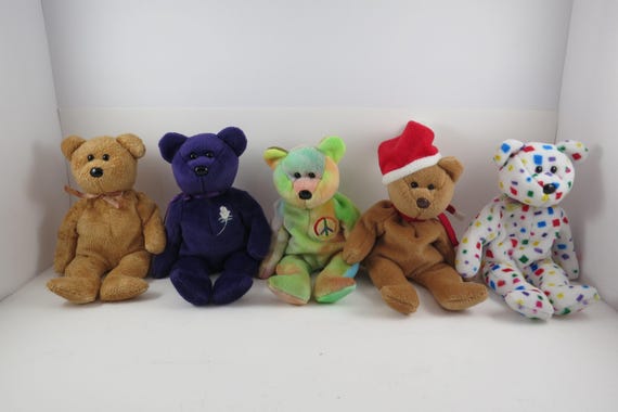 Collection of Five TY Beanie Babies Peace Princess 97 Holiday Teddy Cashew Ty2K No Hang Tags