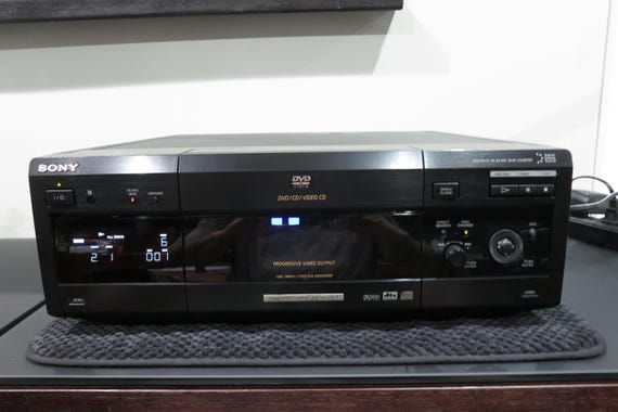 Vintage Sony DVP-CX875P Mega CD Changer Mini Jukebox Mega Storage 300 Discs