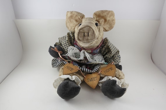 Vintage Pig Sitter Stuffed Animal Plush Toy Musical 8+ Nursery Rhymes Country Decor Oinks Excellent Condition
