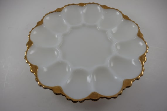 Vintage Milk Glass Egg Plate Scalloped Edges Gold Trim 9 1/2 Inches