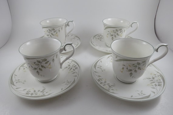 Set of 4 Royal Albert Bone China Cup and Saucer Sets - Hazy Dawn Pattern