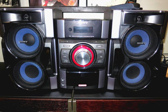 Vintage Sony Mini Hi-Fi Component System with Speakers, CD Player, iPod Dock, Remote