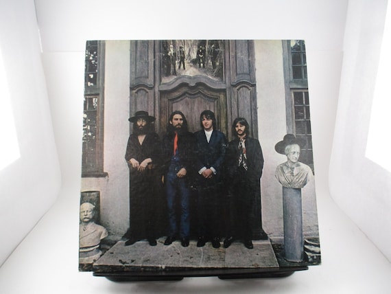 Vintage 1970 Vinyl LP Record The Beatles Hey Jude Excellent Condition 69571