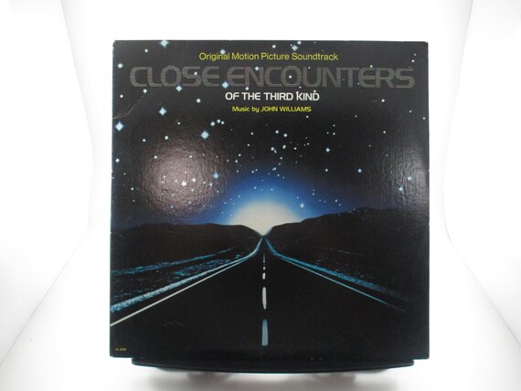 Vintage 1977 LP Record Motion Picture Soundtrack Close Encounters of the Third Kind Excellent Condition 68795