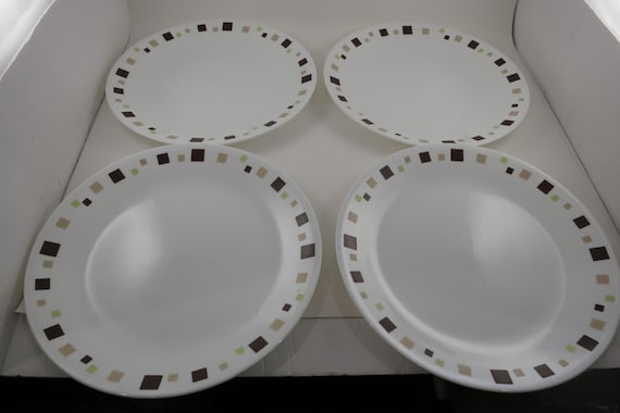 Vintage Corelle Geometric 10 1/4 Inch Dinner Plates - Set of 4