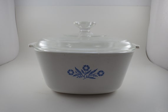 Vintage Corning Ware Blue Cornflower Saucepan with Glass Lid (2.5 Quart P-2 1/2-B)