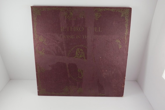 Vintage 1972 Vinyl LP Record Jethro Tull Living in the Past Excellent Condition 71111