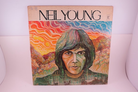 Vintage 1970 Vinyl LP Record Neil Young Self Titled Gate fold Cover Very Good Condition 71742