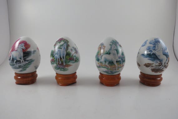 Set of 4 Vintage Princeton Gallery Hand Painted Porcelain Decorative Eggs with Stands
