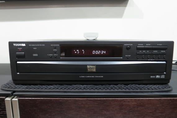 Vintage 1999 Toshiba DVD/CD 6 Disc Changer Black Carousel Type