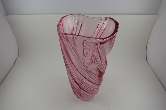 Vintage Pink Peppermint Swirl Heavy Twisted Art Glass Vase 9 1/4 Inches Tall