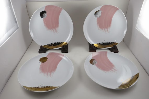 Set of 4 West Elm Gilded Brushstrokes Salad Plates (Pink, Gold) 8.75 Inch