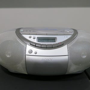 Sony CFD-S350 CD Radio Cassette Corder Stereo Home or Portable Stereo Boombox Works Perfect Silver Retro Style