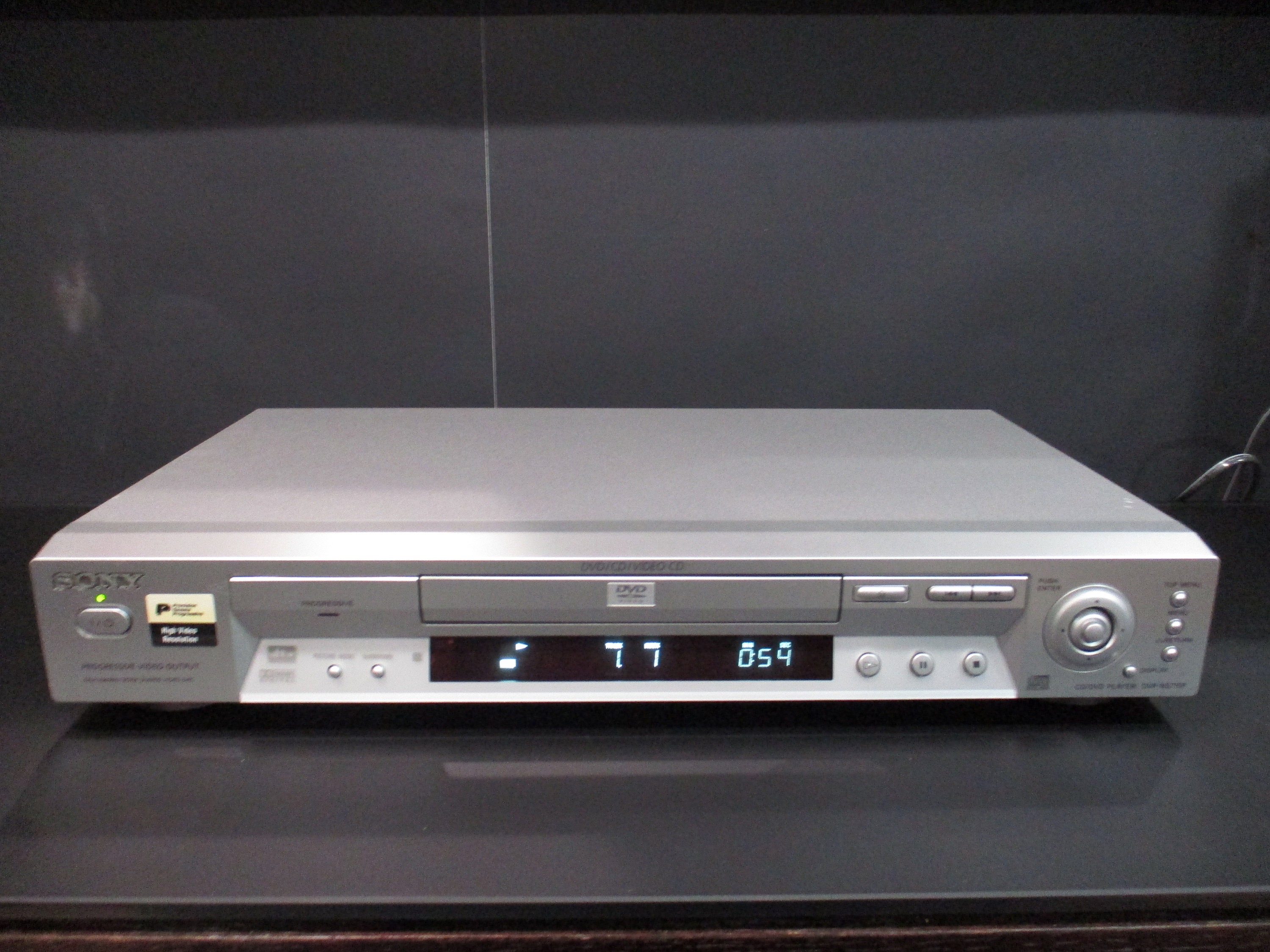 2004 Sony DVP-NS715P DVD/CD Player Works Great Free Shipping