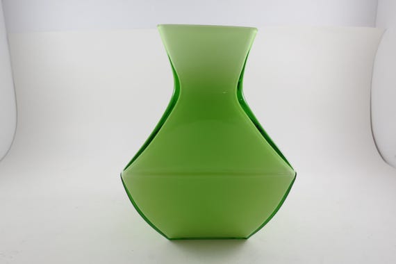 Groovy Green & White Cased Glass Vase: Unique Shape