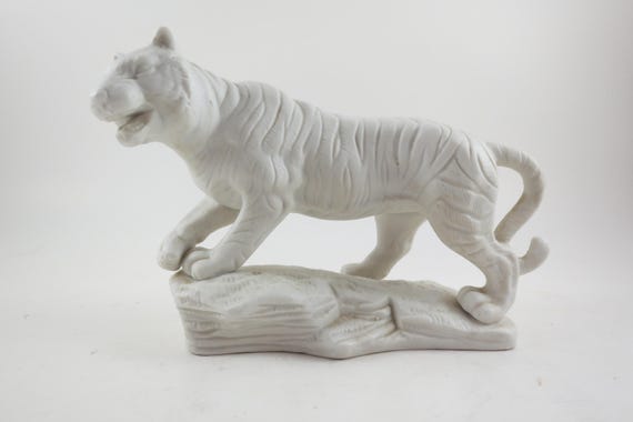 1974 Aldon Accessories Porcelain Bisque Stalking White Tiger Figure 6 Inches Very Detailed