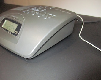 1990's Sony Dream Machine FM/AM Digital Clock Radio Alarm Clock