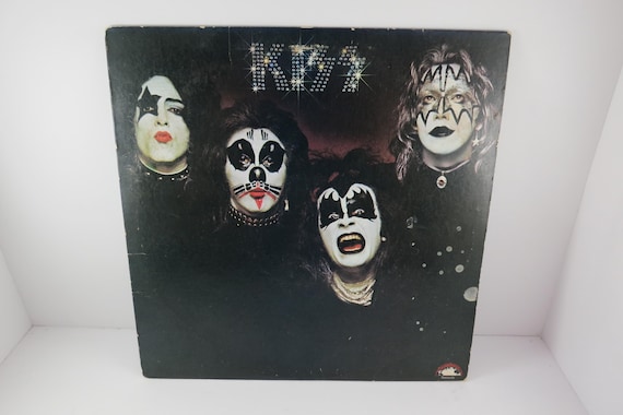 Vintage 1977 Vinyl LP Record KISS Self Titled Excellent Condition 71124