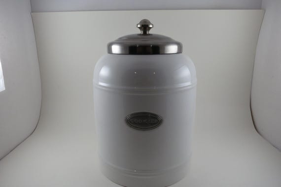 Vintage Williams Sonoma White Ceramic Cookie Canister Jar Brushed Stainless Lid and Emblem
