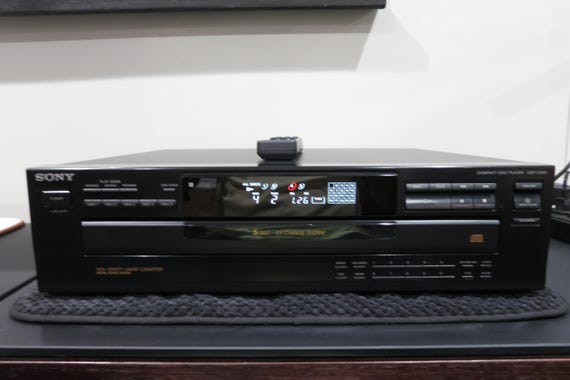 Vintage 1995 Sony 5-Disc CD Changer Rotary Style with Remote