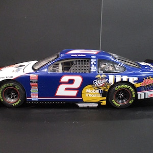 【激レア】Elvis NASCAR 1998 ボンネット　ヴィンテージ 1998 Rusty Wallace Elvis Presley Diecast car toy 1/24 1998