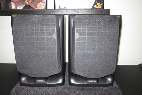 Pair of Vintage Sony SS-H605 3 Way Bookshelf Speakers