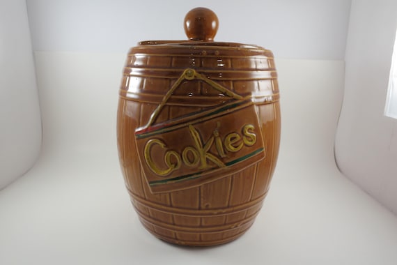 Vintage McCoy Cookie Jar: 1960s Whiskey Barrel Design