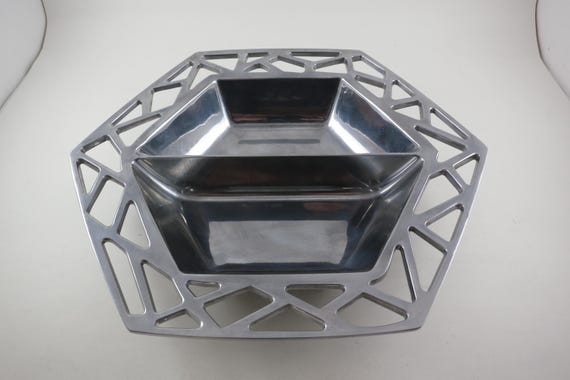 Wilton Armetale Symphony 12 Inch Hexagonal Server Cut Out Geometric Trim