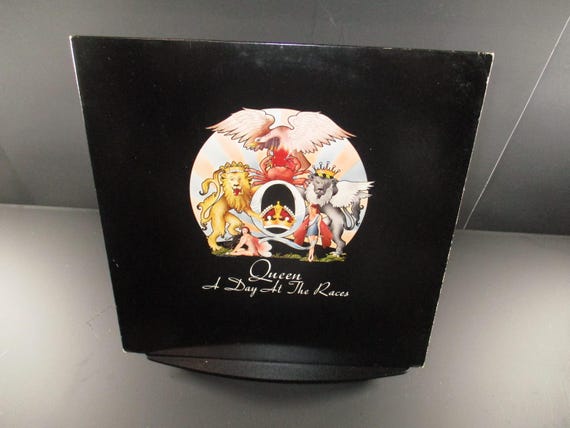 Vintage 1977 Vinyl LP Record Queen A Day At The Races Excellent Condition Original US Pressing 61470