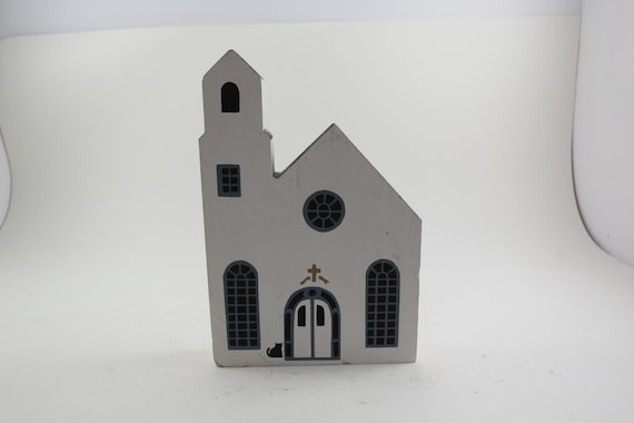 Faline The Cat's Meow: 1984 Signed Wooden Church Shelf Sitter