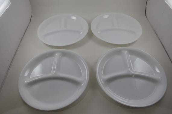 Set of 4 Corelle Winter Frost White 8 1/2 Inch Divided Grill Plates