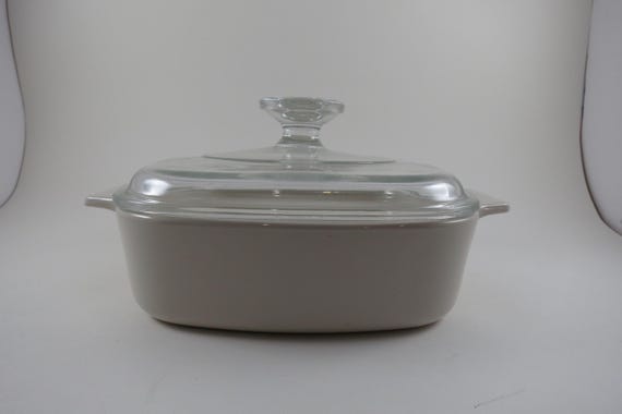 Vintage Corning Ware 1 Liter Saucepan: Plain Beige Pattern with Glass Lid