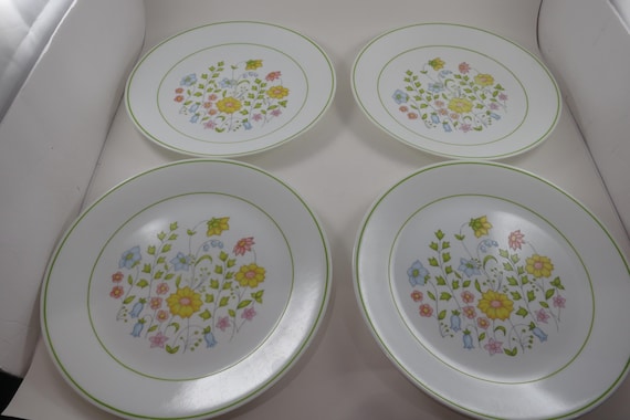 Vintage Corelle Spring Meadow Pattern 10 1/4 Inch Dinner Plates - Set of 4
