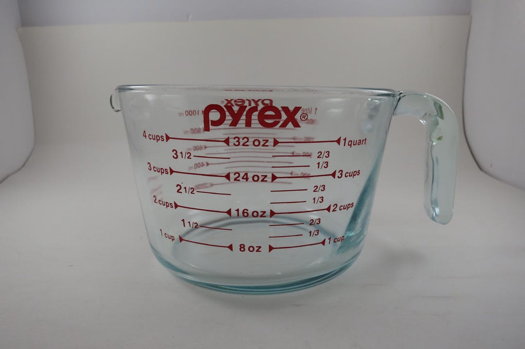 Pyrex Capital Letters Vintage Pyrex 2-cup Measuring Cup - Red Letter Design - Etsy