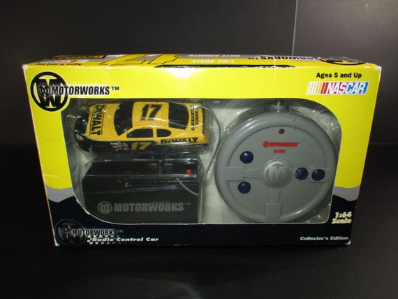Vintage 2003 Motorworks 1:64 Scale Matt Kenseth Radio Control Car No 17 New In Box